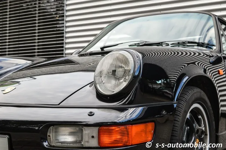 Porsche 964