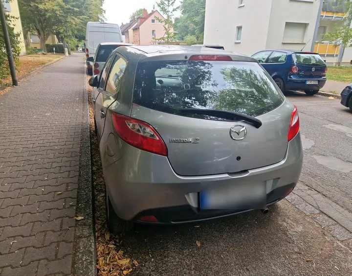 Mazda 2