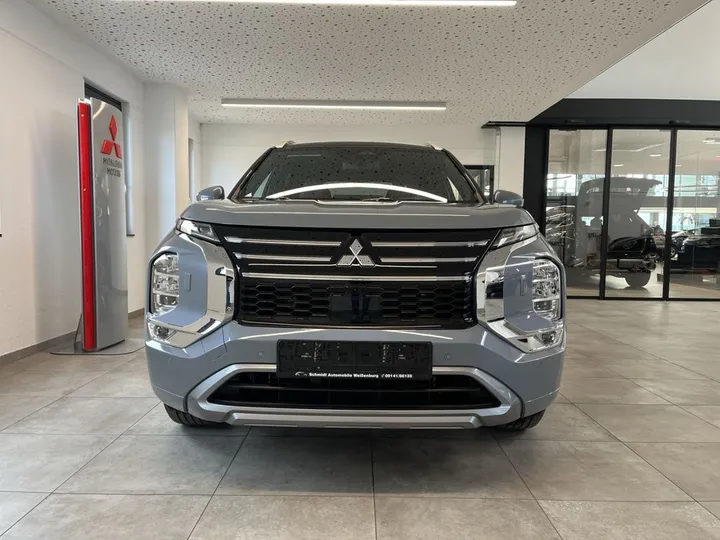 Mitsubishi Plug-in Hybrid Outlander