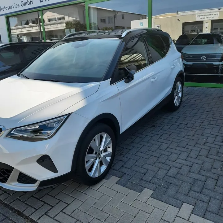 Seat Arona
