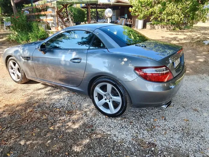 Mercedes-Benz SLK 200