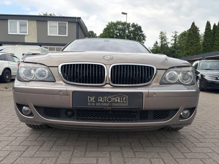 BMW 740