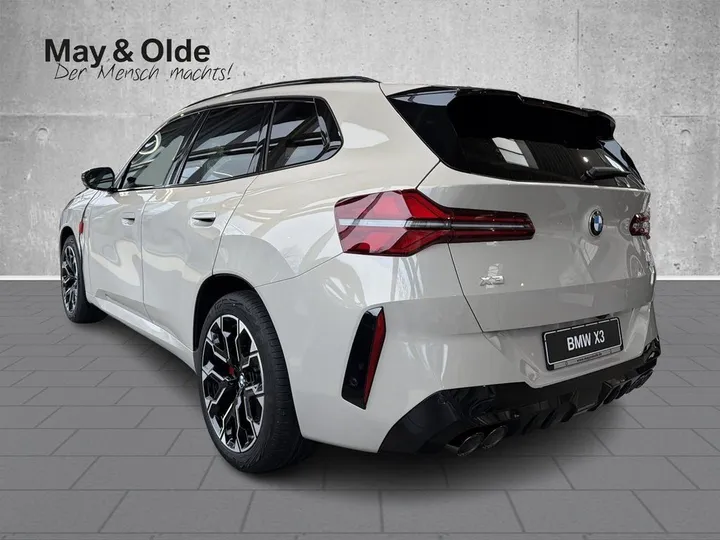 BMW X3 M50