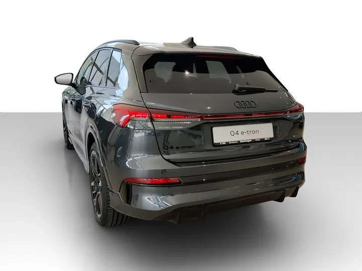 Audi Q4