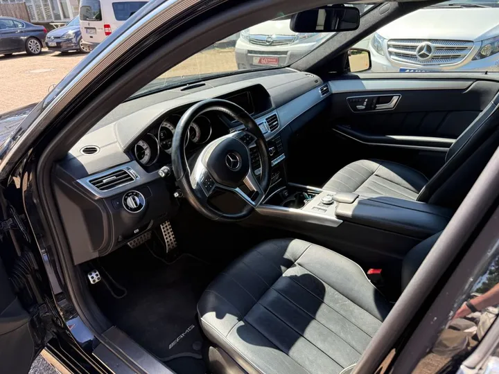 Mercedes-Benz E 500