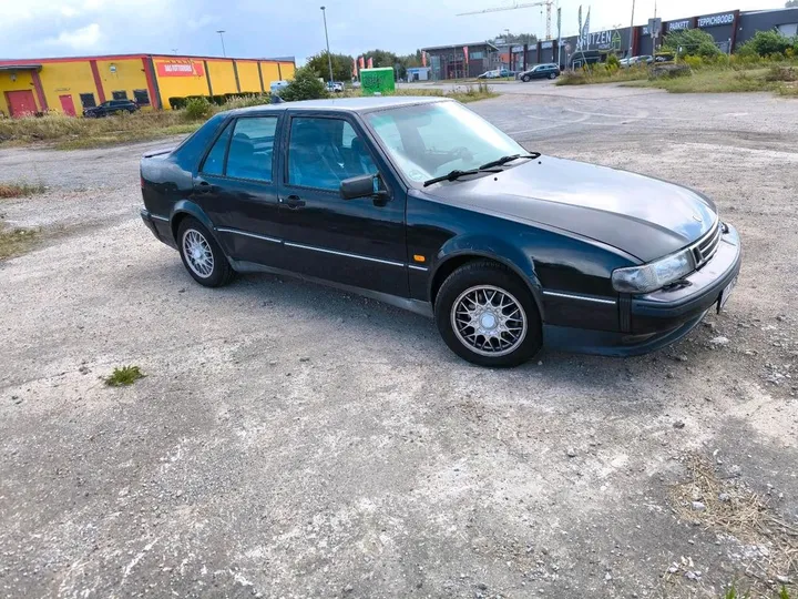 Saab 9000