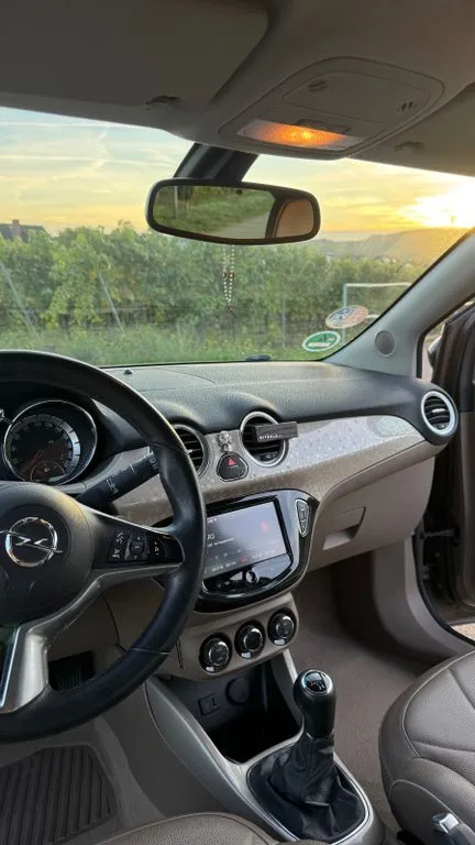 Opel Adam