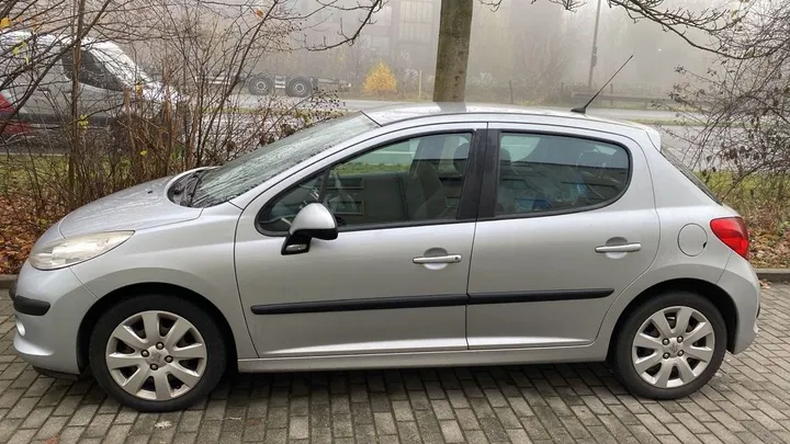 Peugeot 207