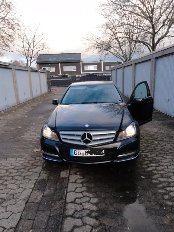 Mercedes-Benz C 180