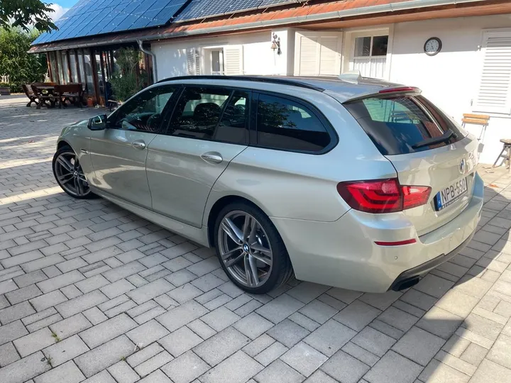 BMW M550