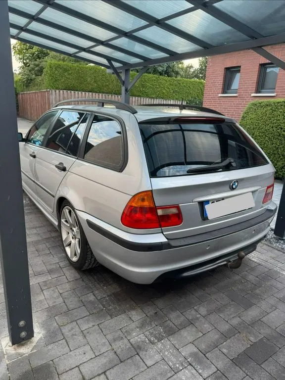 BMW 318