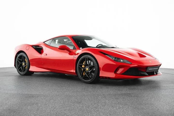 Ferrari F8