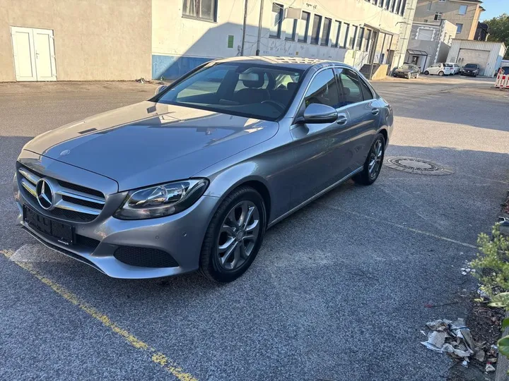Mercedes-Benz C 180