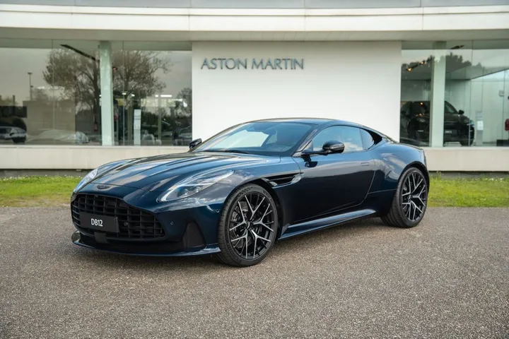 Aston Martin DB12