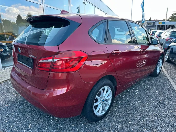BMW 218