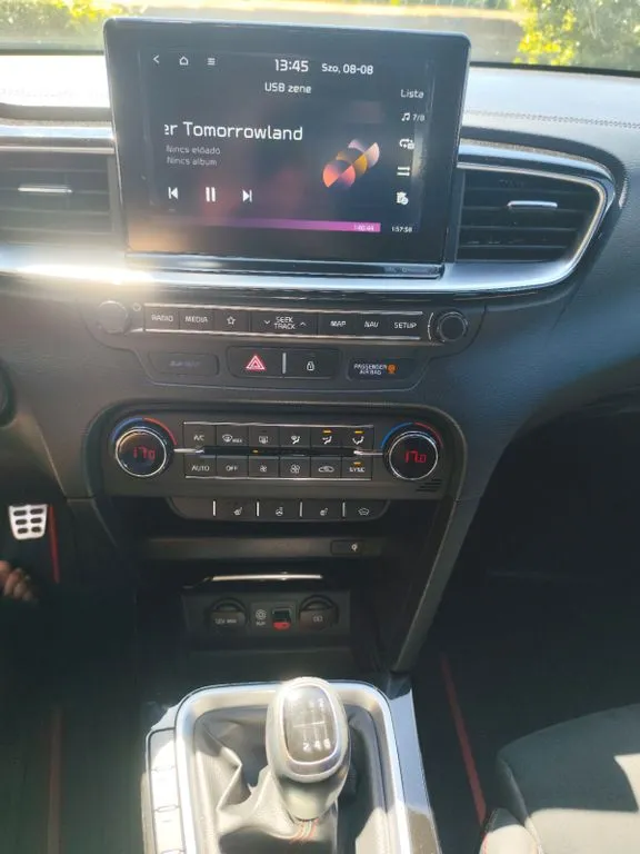 Kia pro cee'd / ProCeed