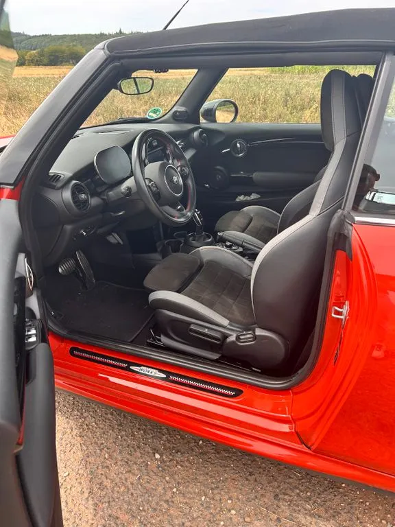 MINI John Cooper Works Cabrio