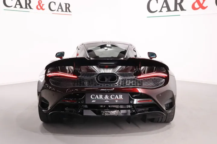 McLaren 750S