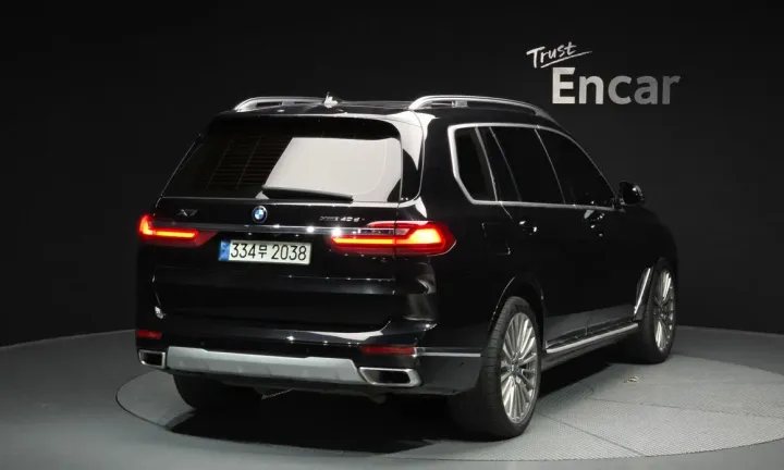 BMW X7