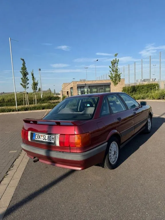 Audi 80