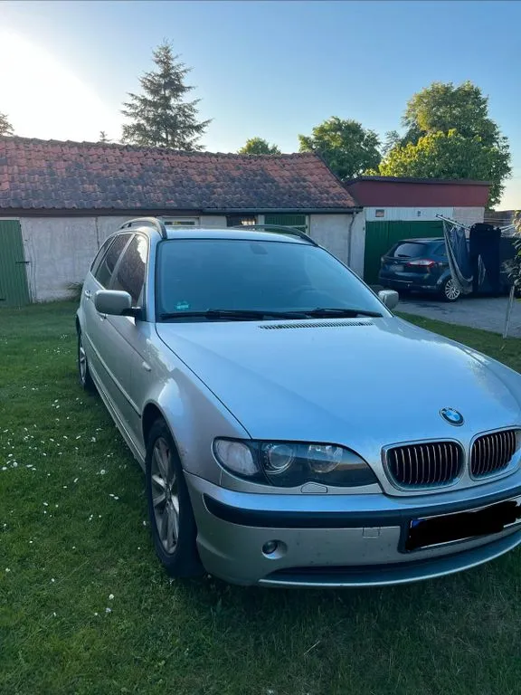 BMW 320