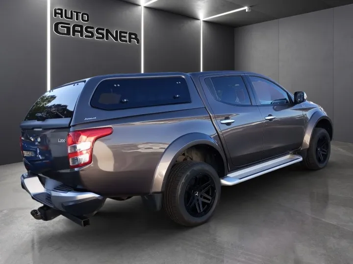 Mitsubishi L200