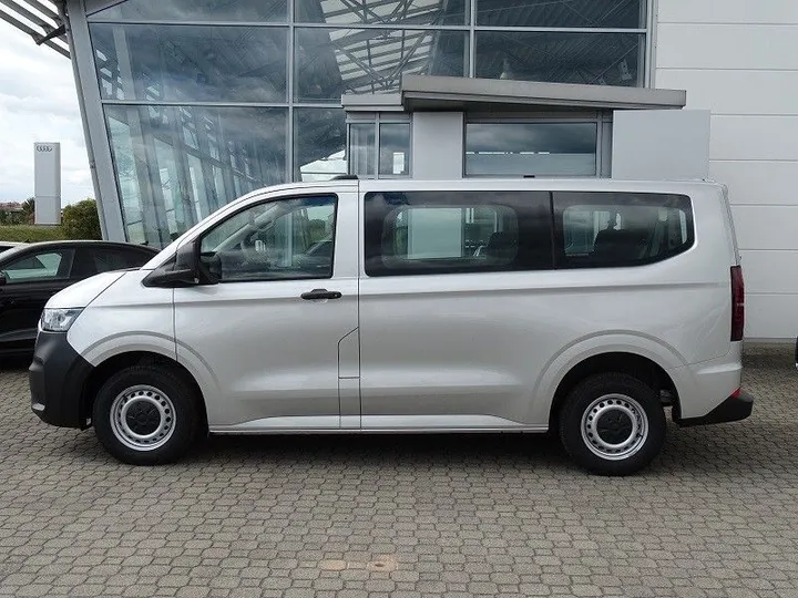 Volkswagen T7 Kombi