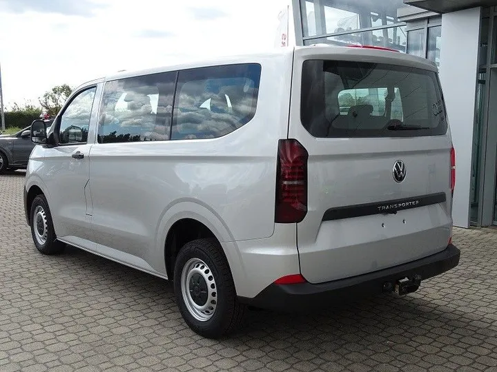 Volkswagen T7 Kombi