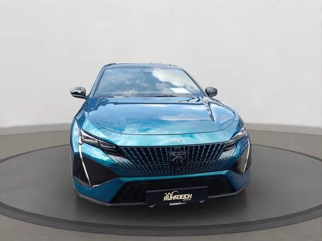 Peugeot 408