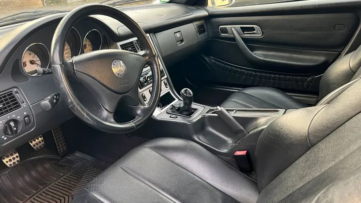 Mercedes-Benz SLK 230