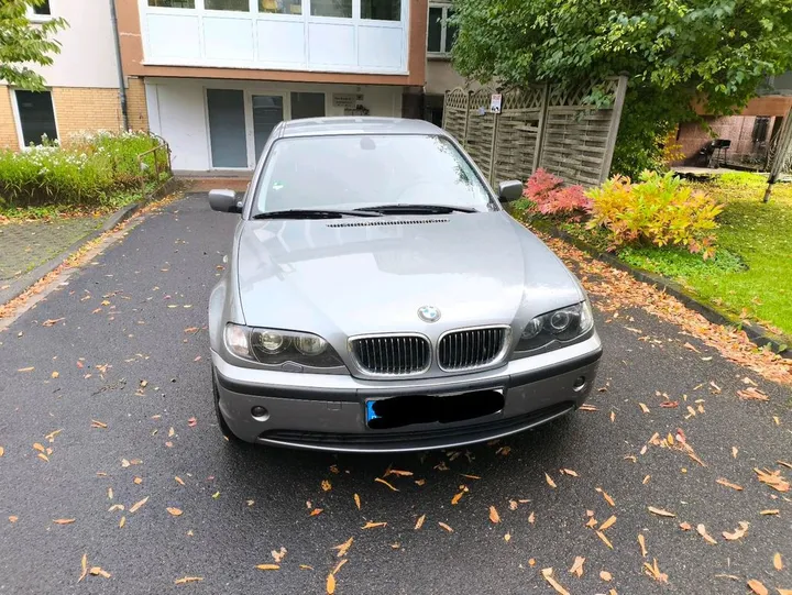 BMW 320