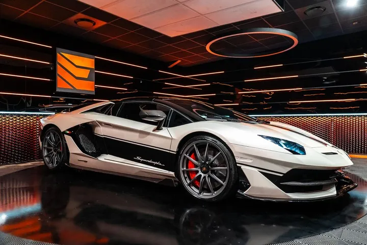 Lamborghini Aventador