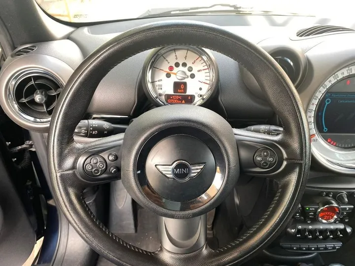 MINI Countryman D (Cooper)