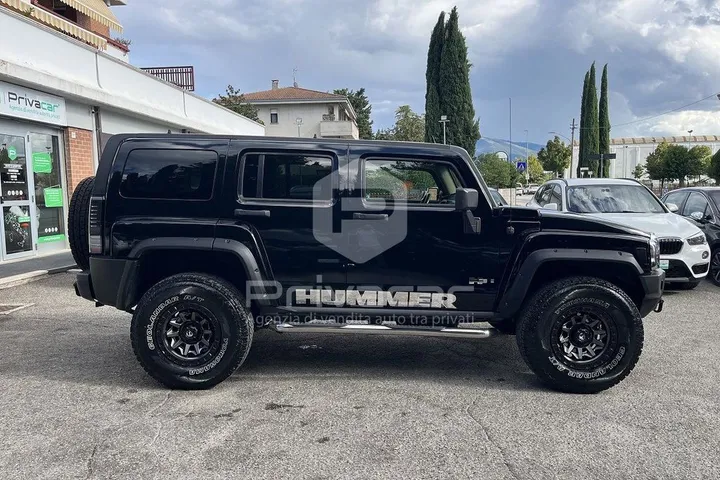 Hummer H3