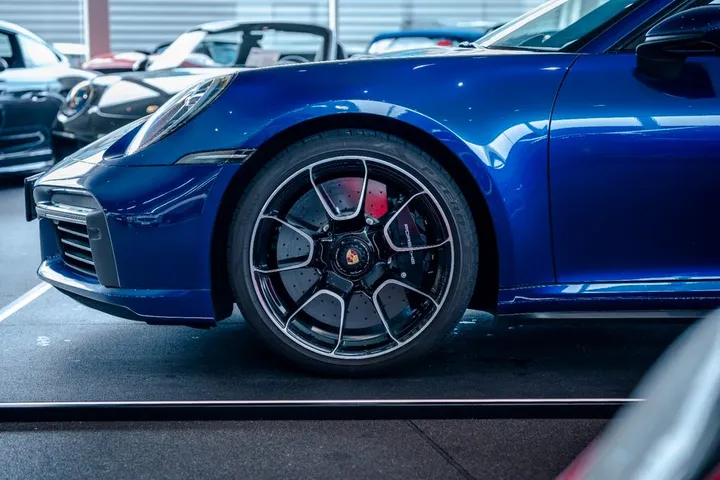 Porsche 992