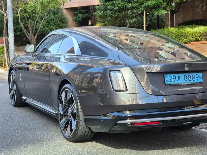 Rolls-Royce Spectre