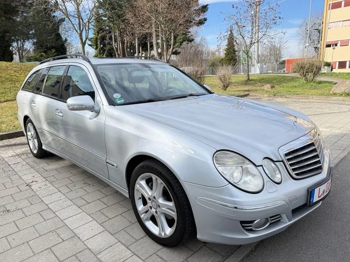 Mercedes-Benz E 280