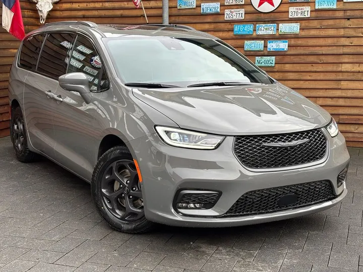 Chrysler Pacifica