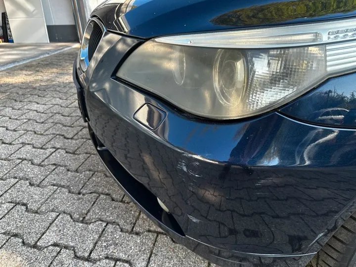 BMW 525