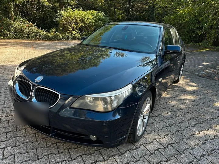 BMW 525