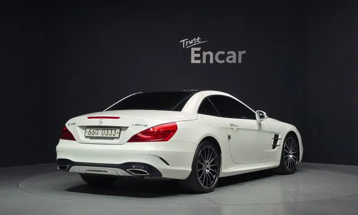 Mercedes-Benz SL-Class