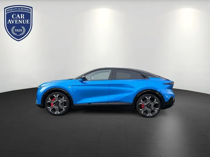 Alpine A390