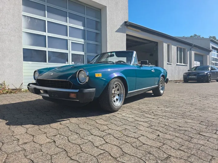 Fiat 124 Spider