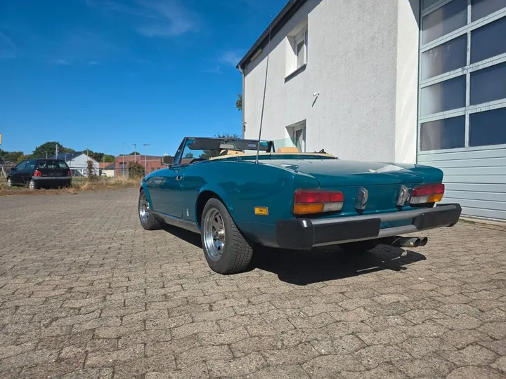 Fiat 124 Spider