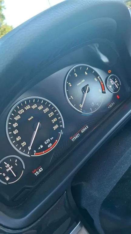 BMW 525