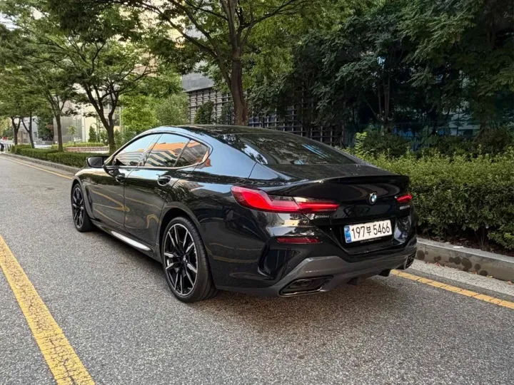 BMW 8-Series