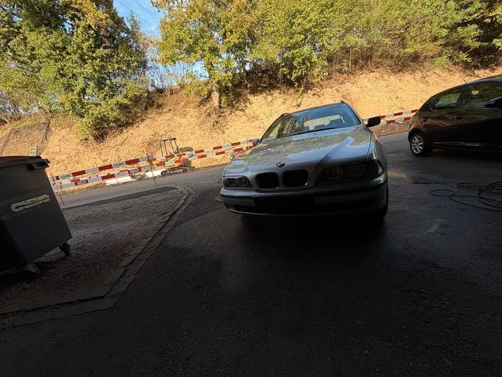 BMW 520