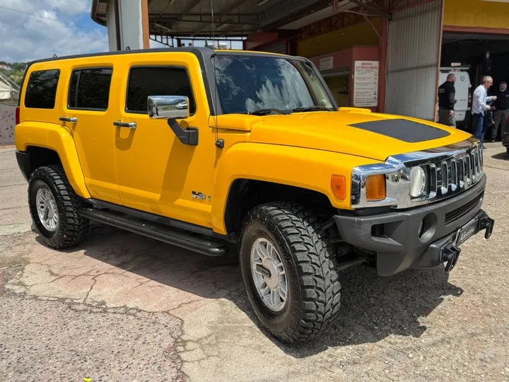 Hummer H3