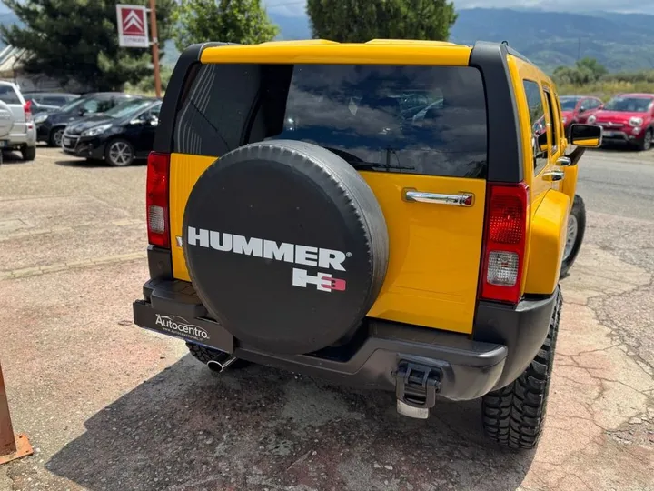 Hummer H3