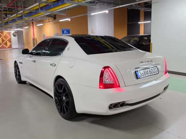Maserati Quattroporte